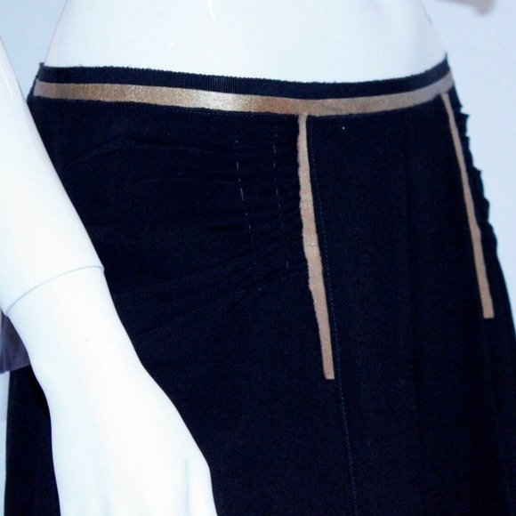 PRADA ITALY Leather Strip Corolla SKIRT Welt SEAMS - Picture 3 of 5